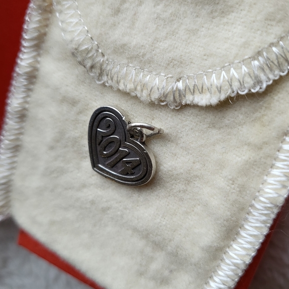 James Avery Sterling silver "2014" Heart Charm✨️ Price is firm. - Picture 4 of 7